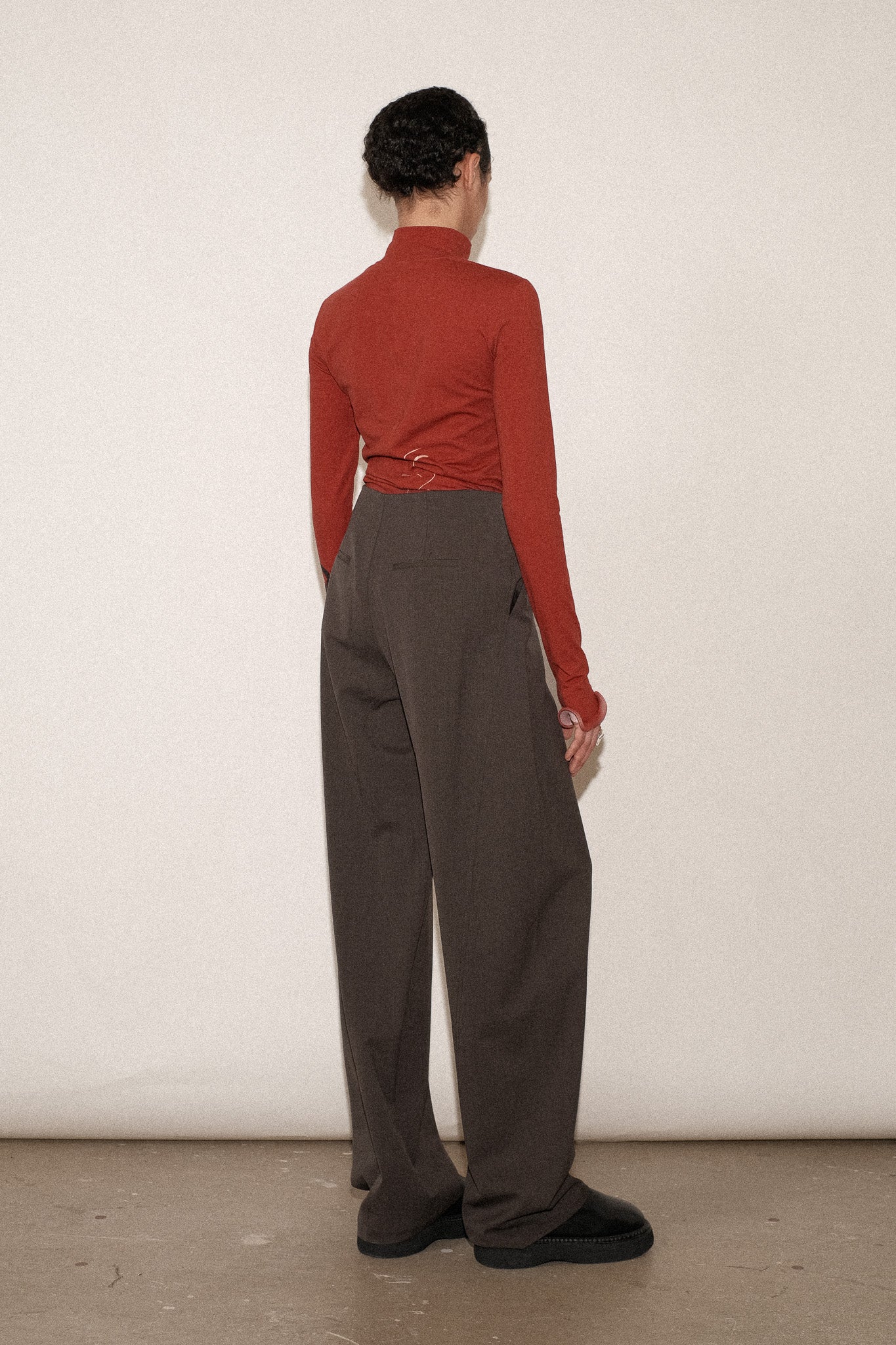 ZIMO Wool Suiting Twisted Wide Leg Pants