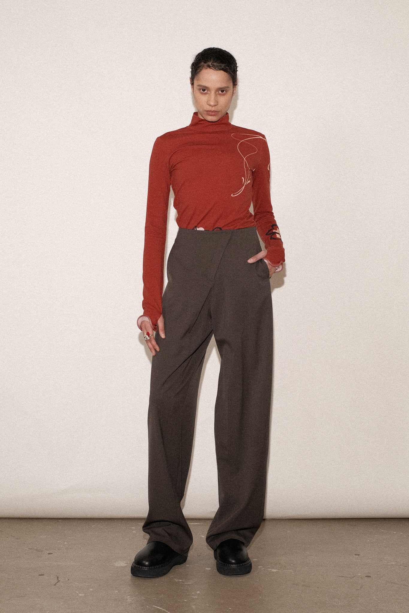 ZIMO Wool Suiting Twisted Wide Leg Pants