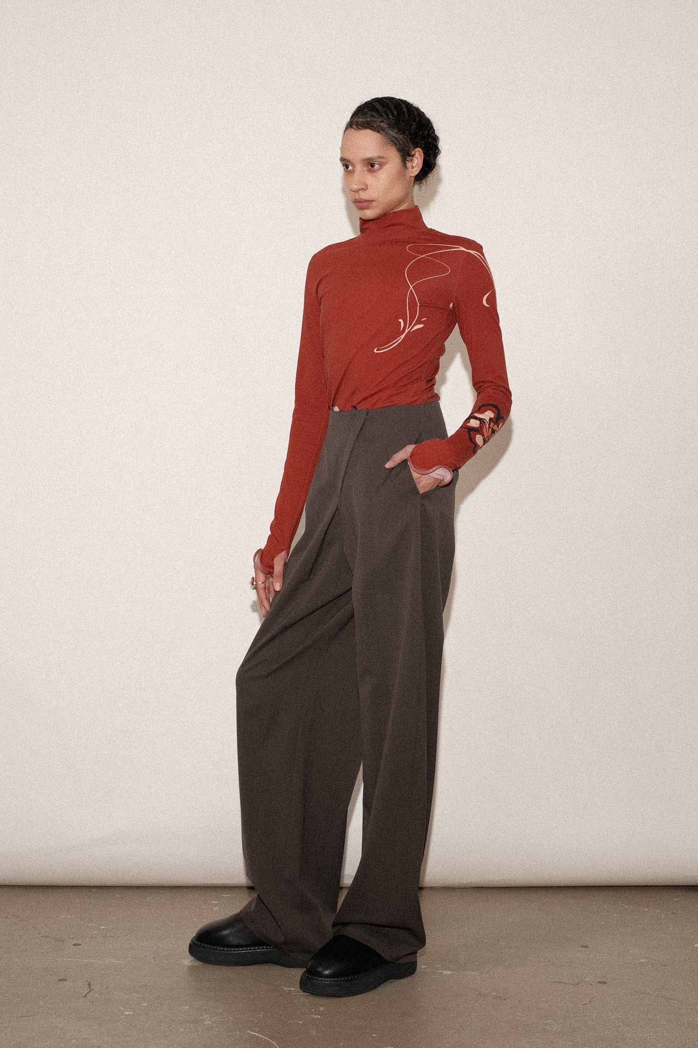 ZIMO Wool Suiting Twisted Wide Leg Pants