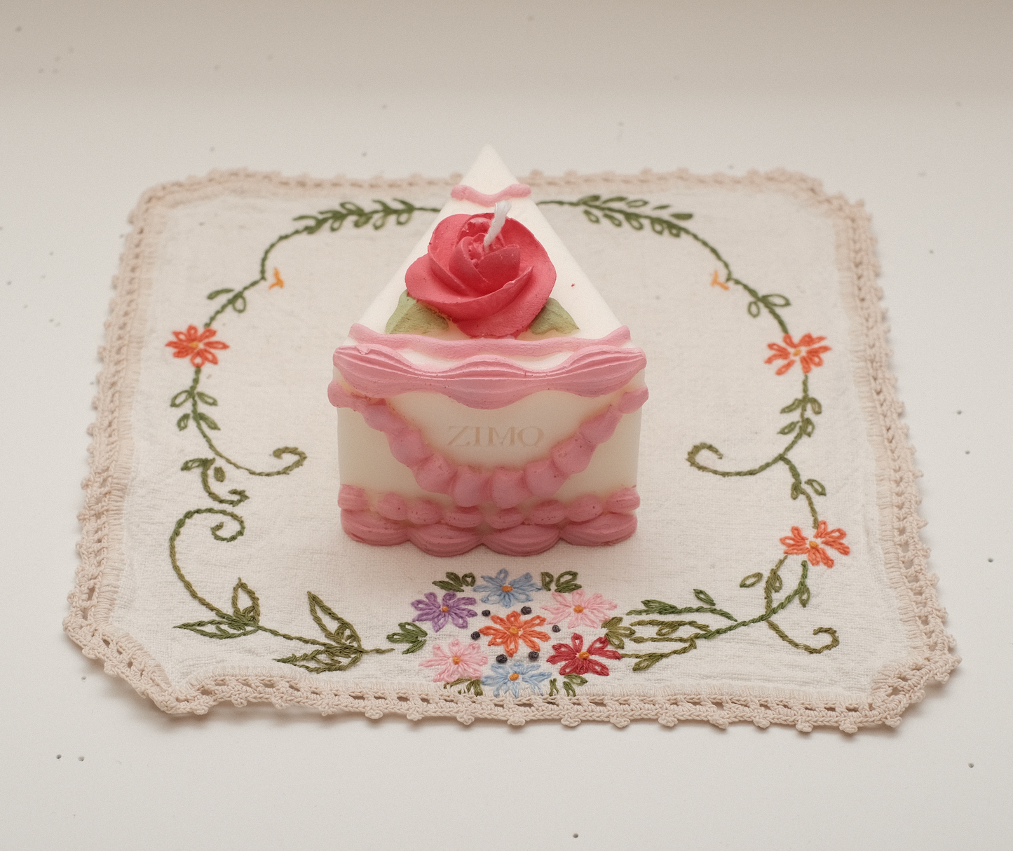 ZIMO 90S Kitsch Memory Slice Candle